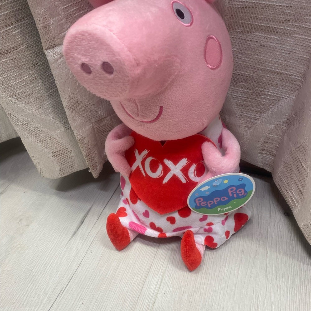 Peppa Pig XOXO Heart Plush - Pink and Red